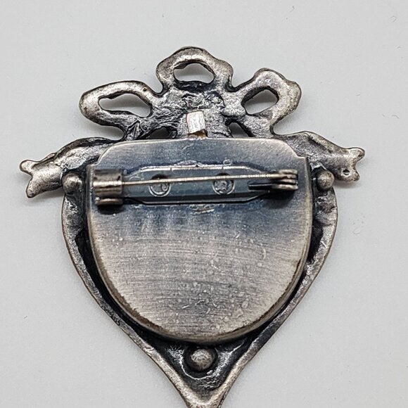 Victorian Style Heart Shaped Silver Brooch With VTG Girl Portrait Rose Details - Picture 2 of 6